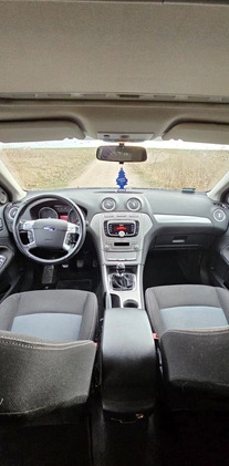 Ford Mondeo cena 18000 przebieg: 238000, rok produkcji 2009 z Przeworsk małe 56